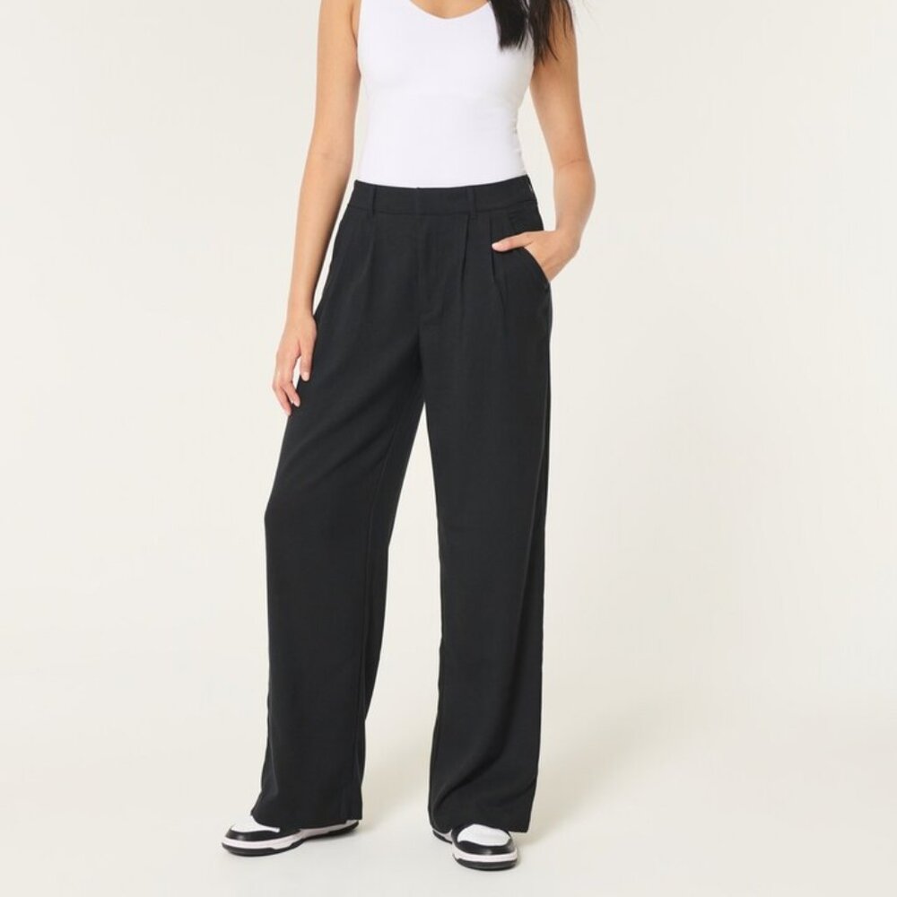 Hollister Livvy Ultra High-Rise Wide Leg Pants | Black